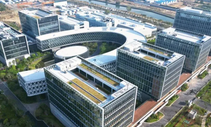 2025年上海写字楼租赁市场趋势分析与选址策略指南